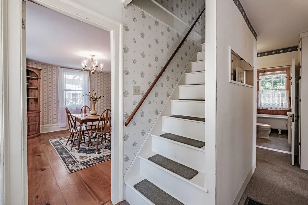 17 Maverick Street Rockland ME 04841