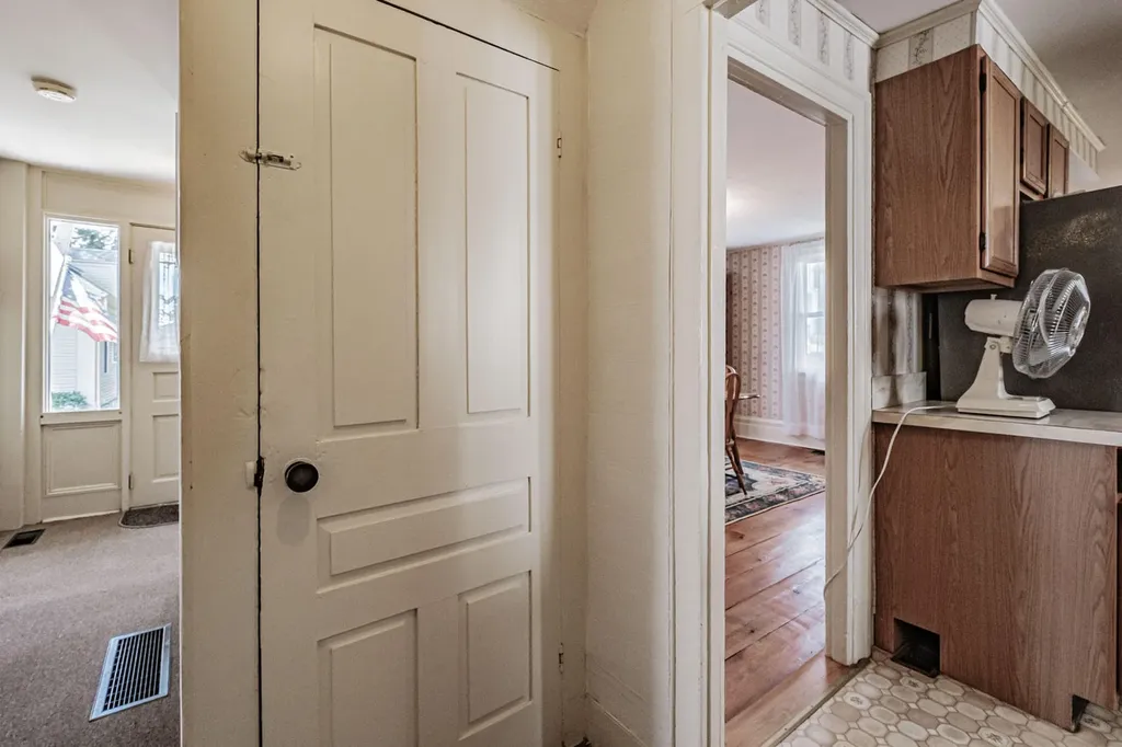 17 Maverick Street Rockland ME 04841