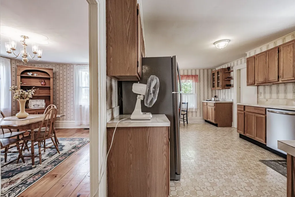 17 Maverick Street Rockland ME 04841