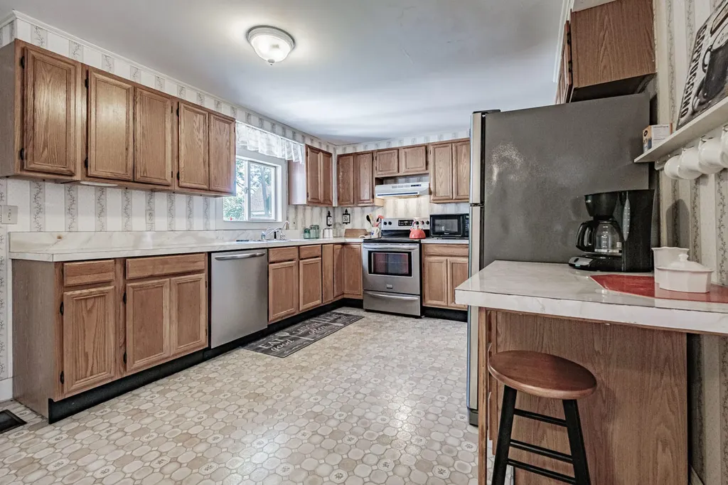 17 Maverick Street Rockland ME 04841