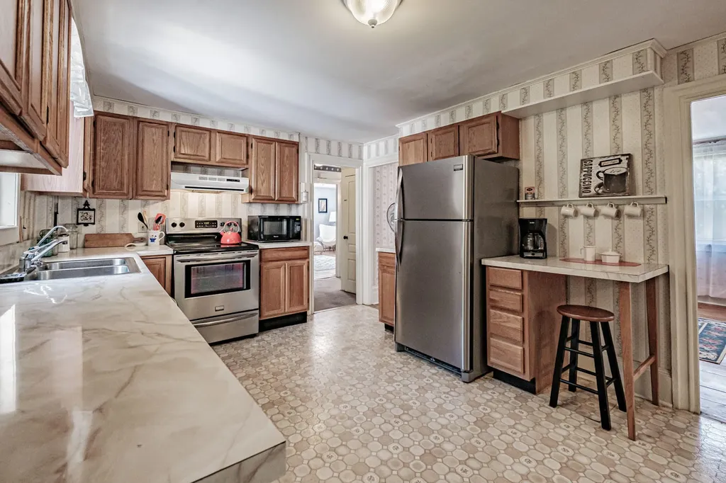 17 Maverick Street Rockland ME 04841