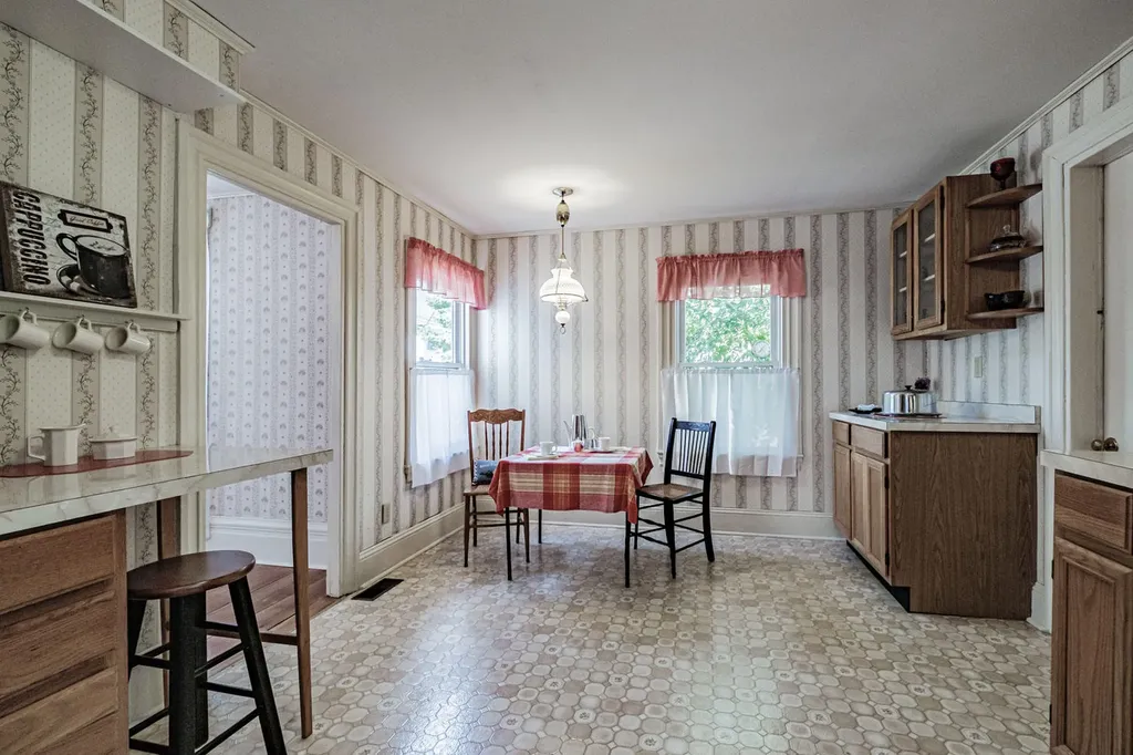 17 Maverick Street Rockland ME 04841