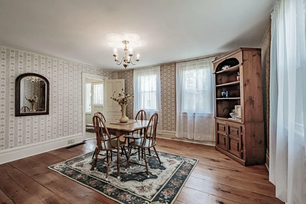 17 Maverick Street Rockland ME 04841
