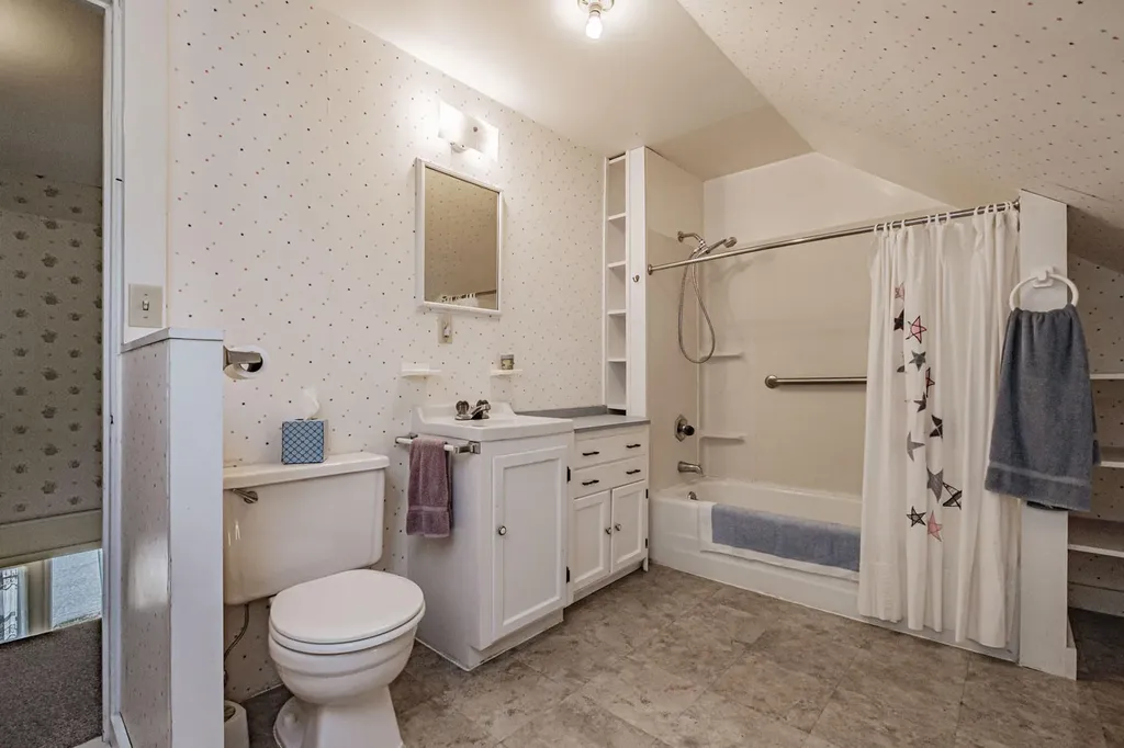 17 Maverick Street Rockland ME 04841