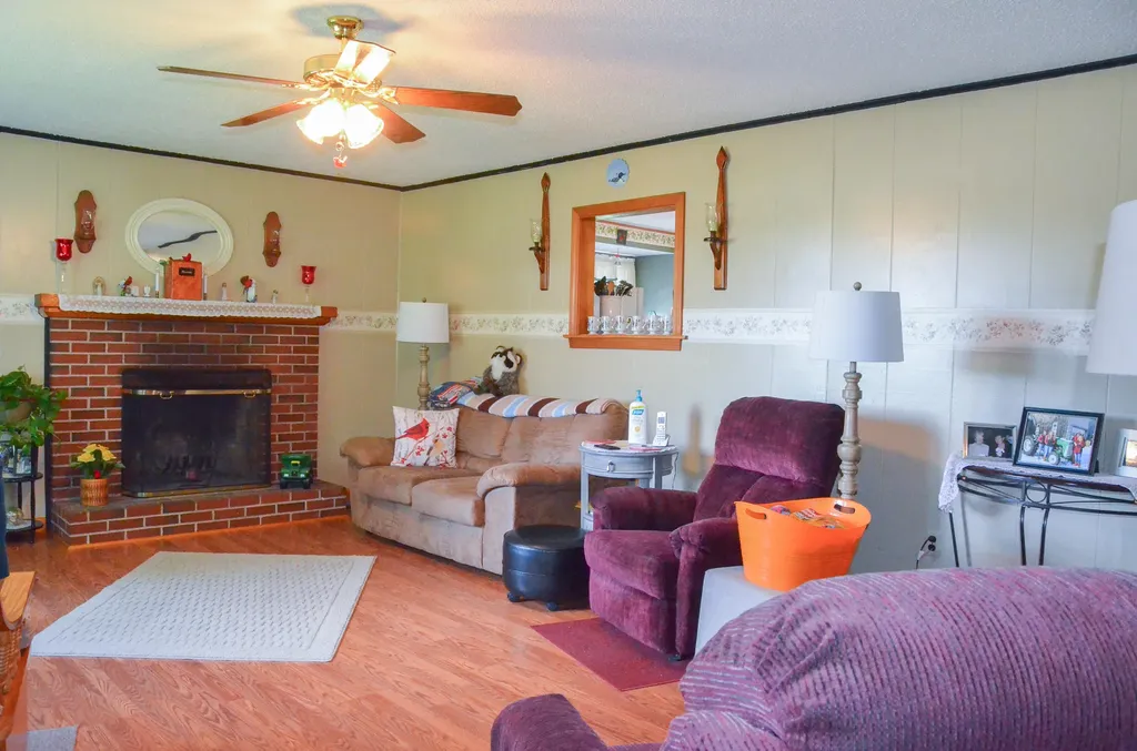303 Whitefield Road Pittston ME 04345