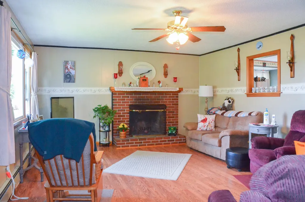 303 Whitefield Road Pittston ME 04345