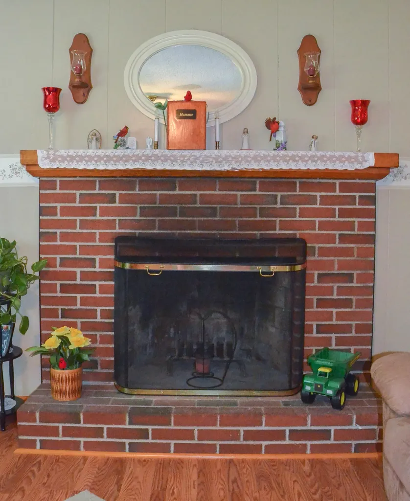 303 Whitefield Road Pittston ME 04345
