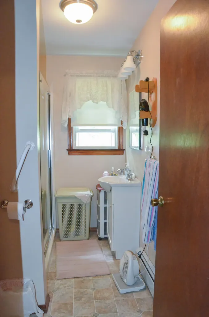 303 Whitefield Road Pittston ME 04345