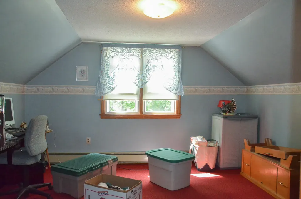 303 Whitefield Road Pittston ME 04345