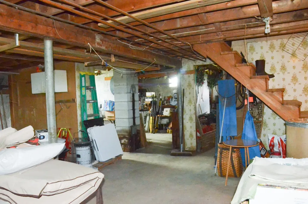 303 Whitefield Road Pittston ME 04345