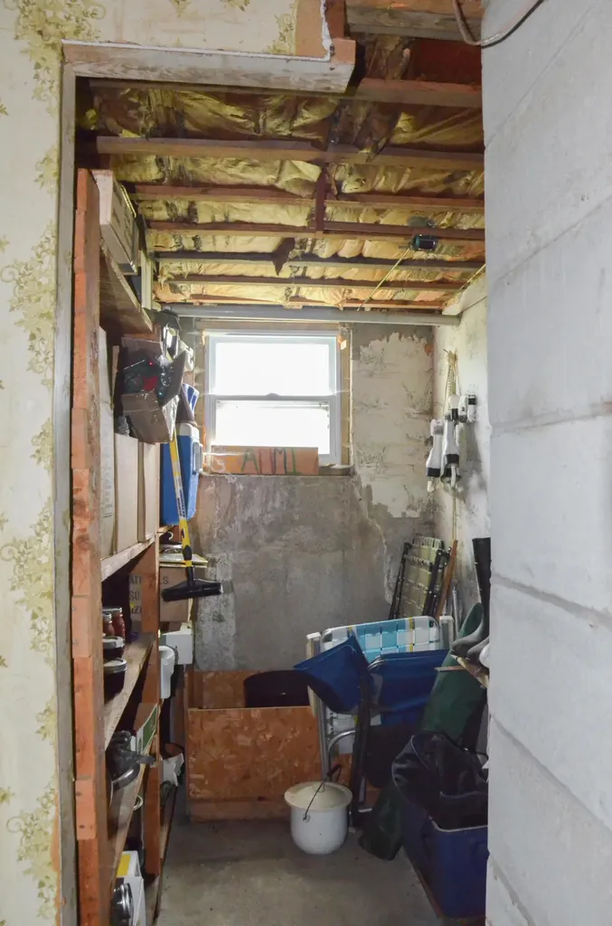 303 Whitefield Road Pittston ME 04345