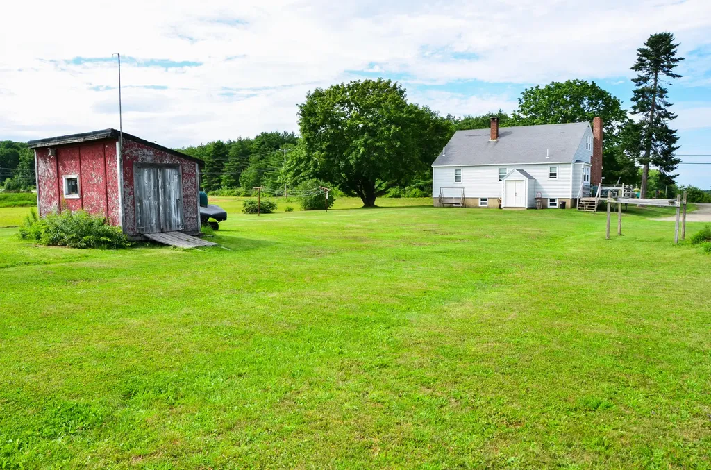 303 Whitefield Road Pittston ME 04345