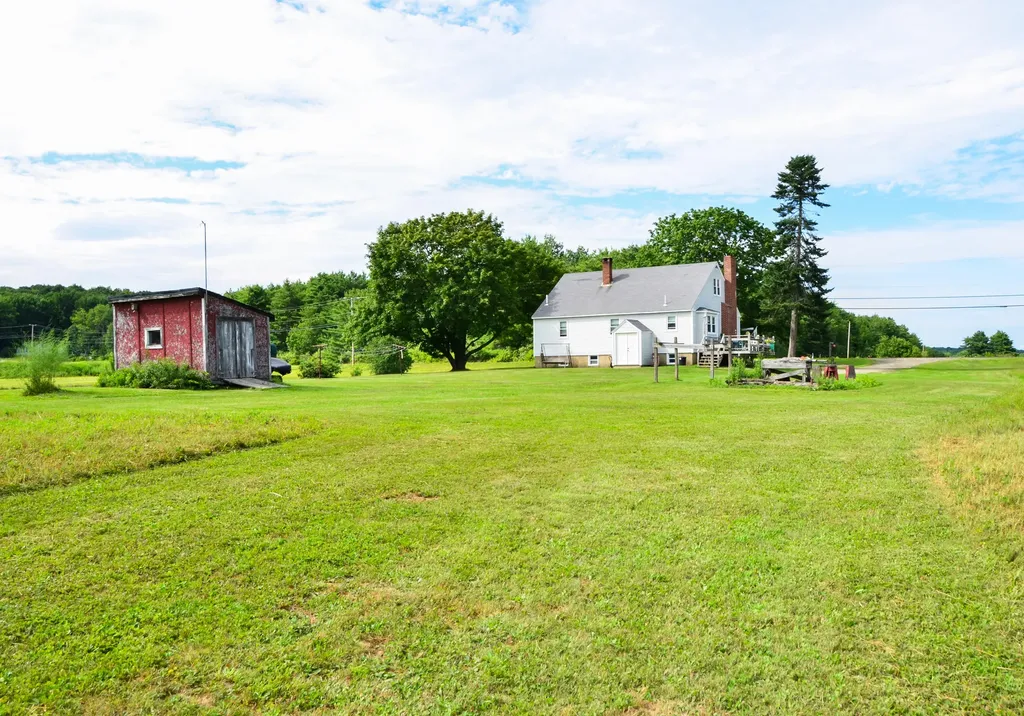 303 Whitefield Road Pittston ME 04345