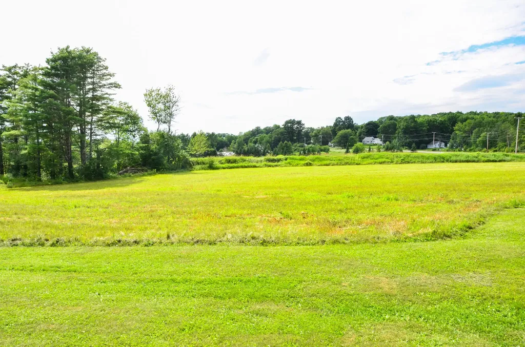 303 Whitefield Road Pittston ME 04345