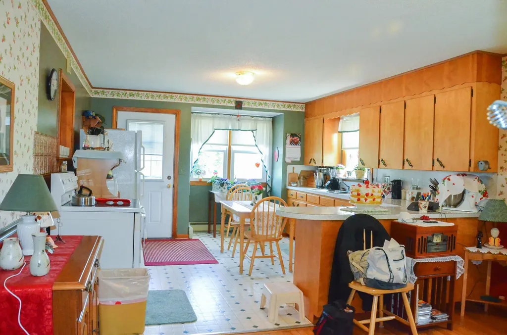 303 Whitefield Road Pittston ME 04345