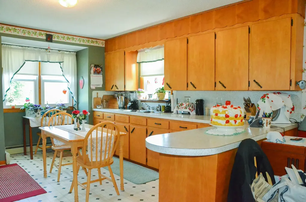 303 Whitefield Road Pittston ME 04345