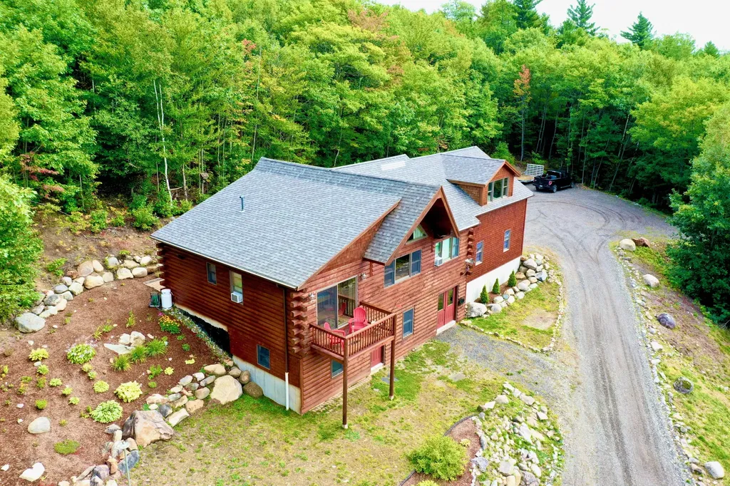 231 Hampshire Hill Road New Sharon ME 04955