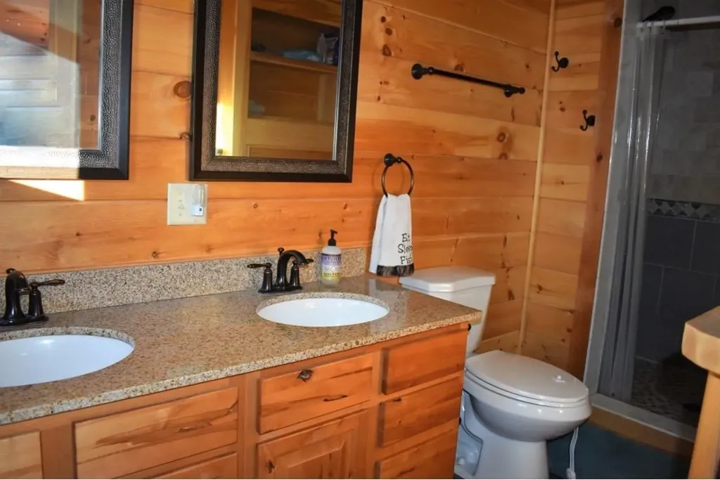 231 Hampshire Hill Road New Sharon ME 04955