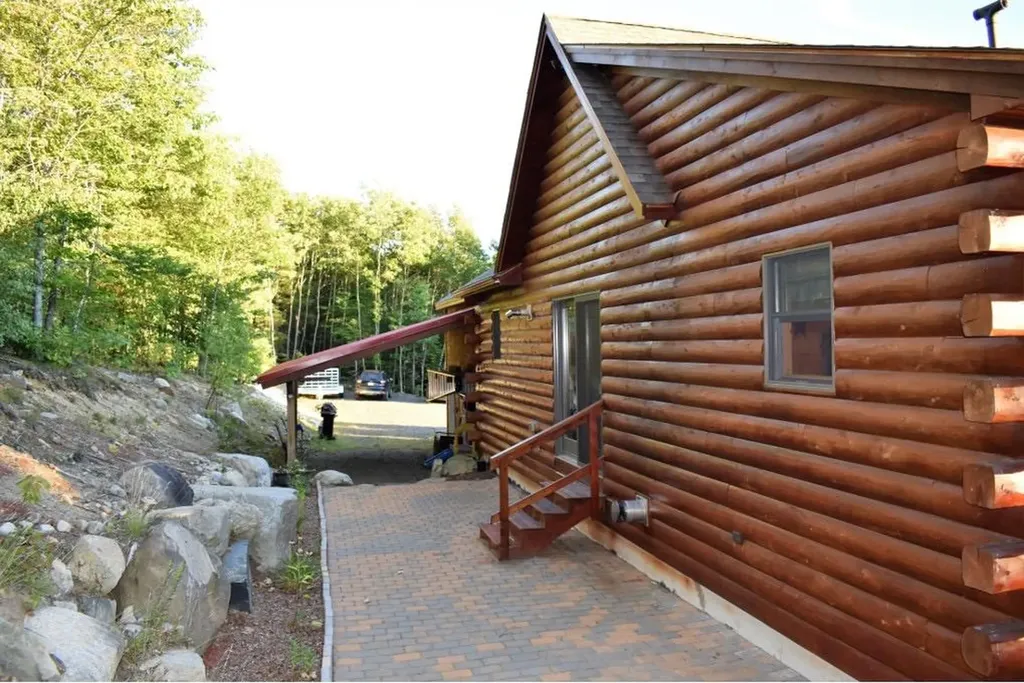 231 Hampshire Hill Road New Sharon ME 04955