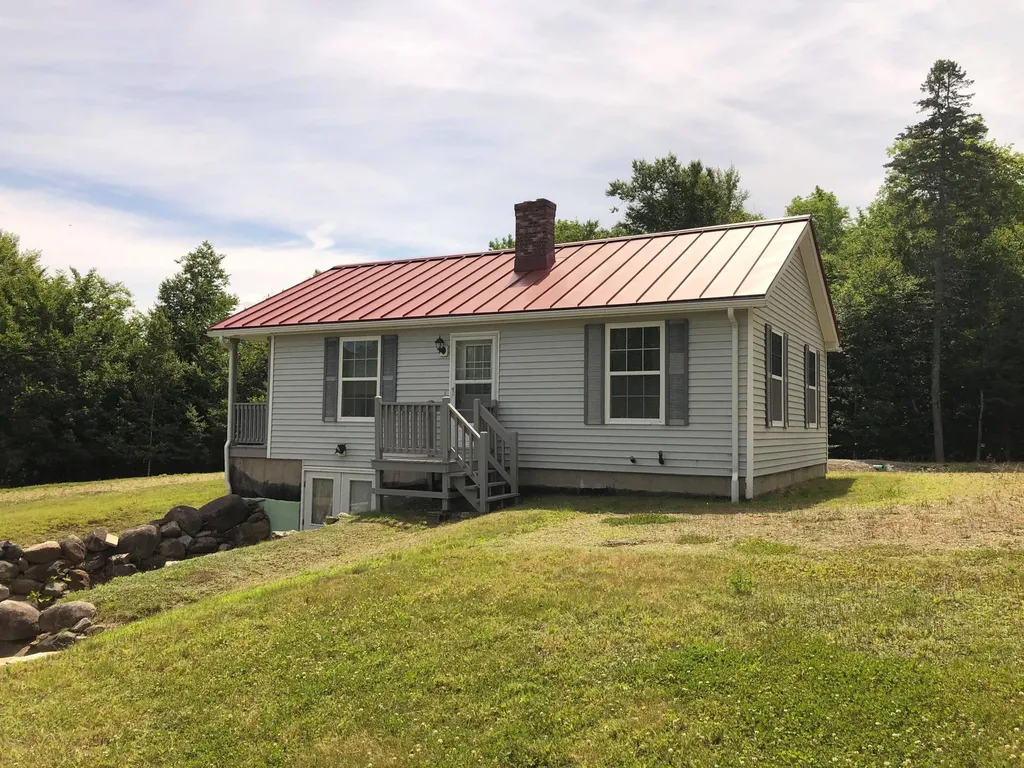 871 Belfast Road Knox ME 04986