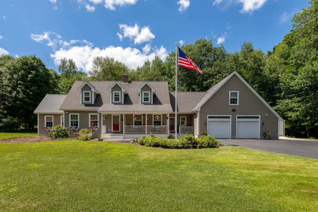 52 Payeur Circle Sanford ME 04073