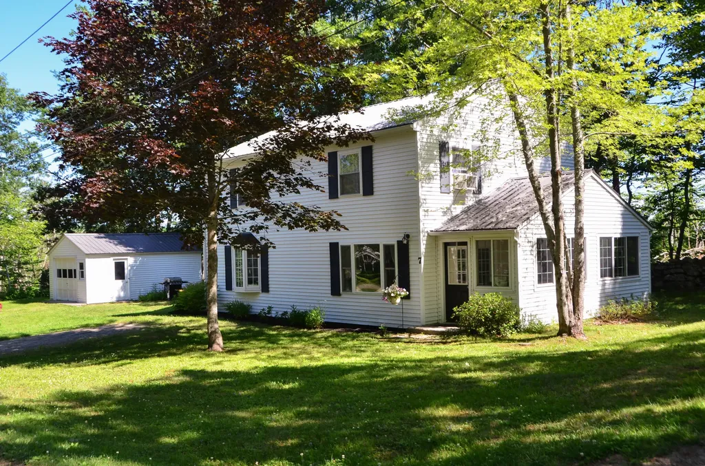 7 Barton Road Jefferson ME 04348