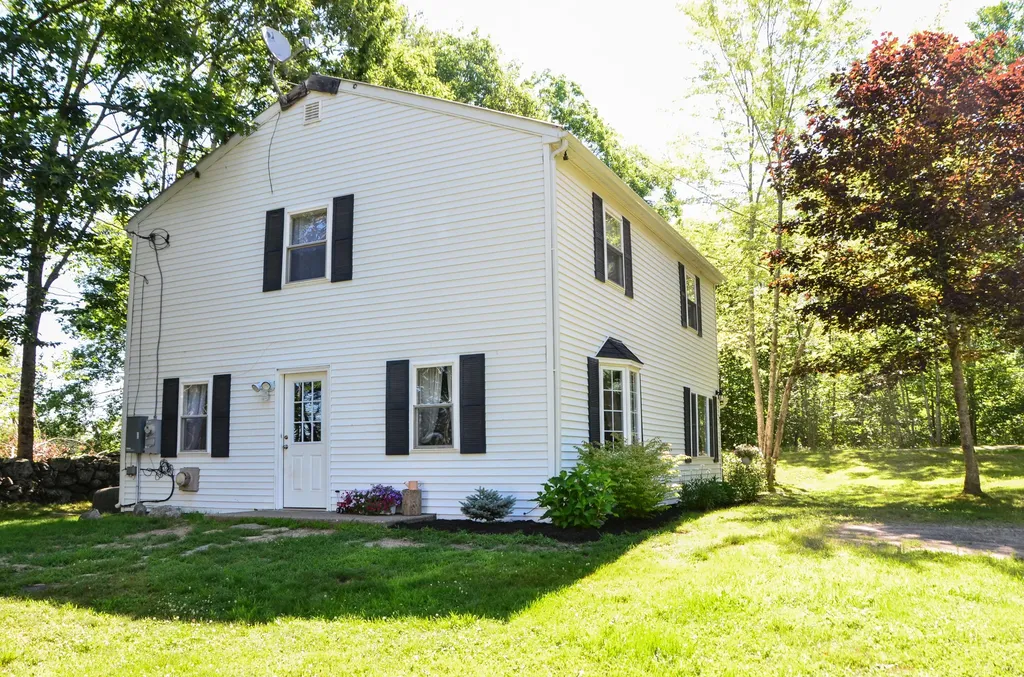 7 Barton Road Jefferson ME 04348