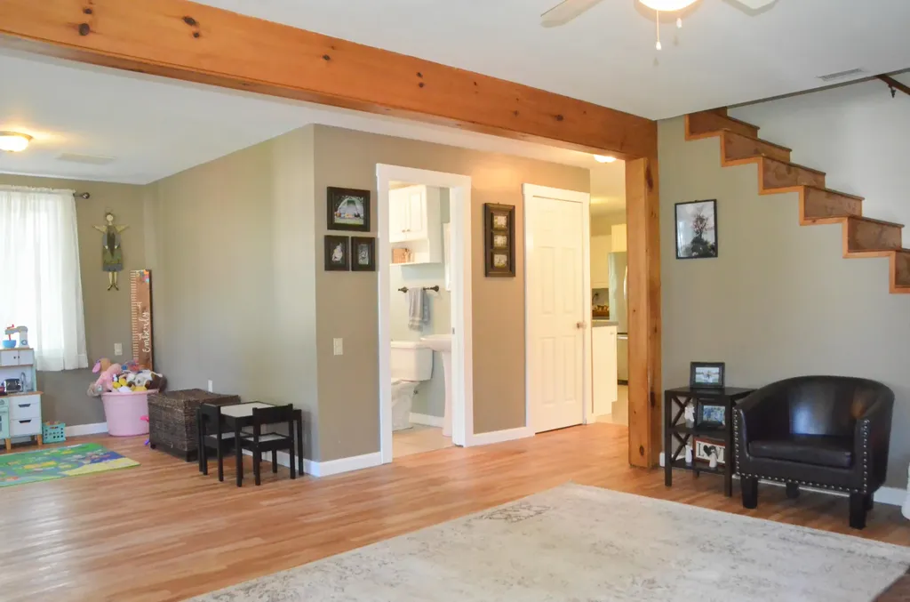 7 Barton Road Jefferson ME 04348