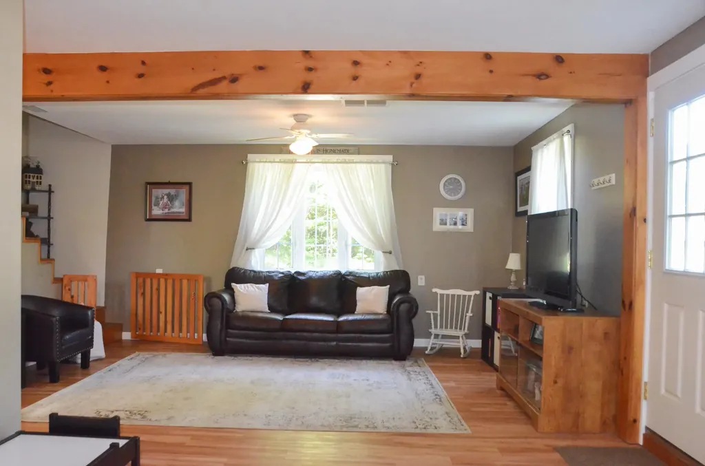 7 Barton Road Jefferson ME 04348