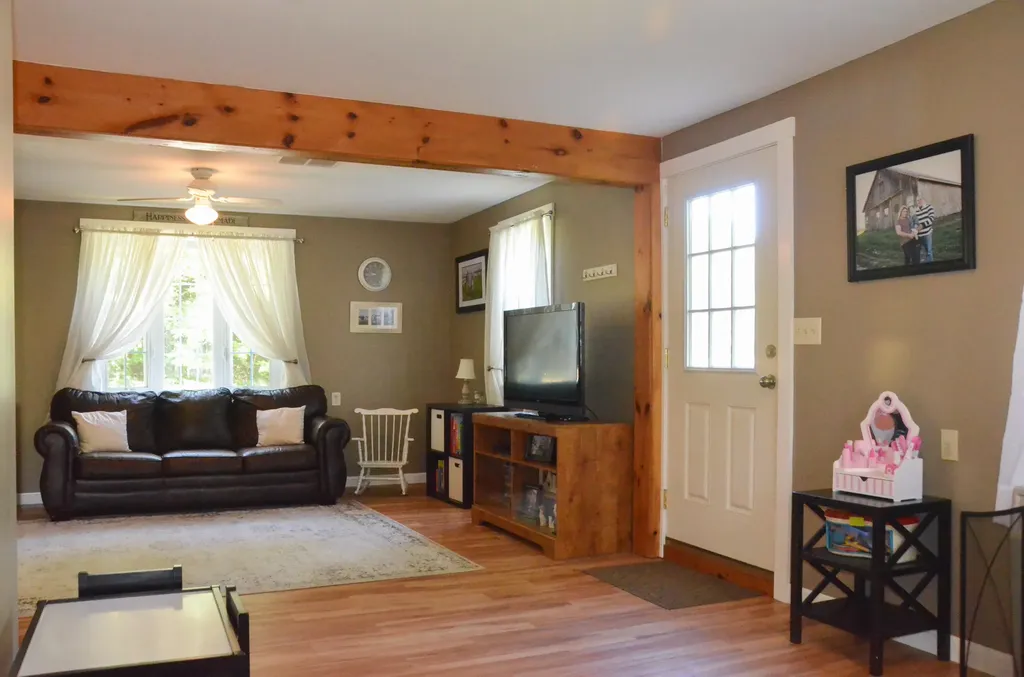 7 Barton Road Jefferson ME 04348