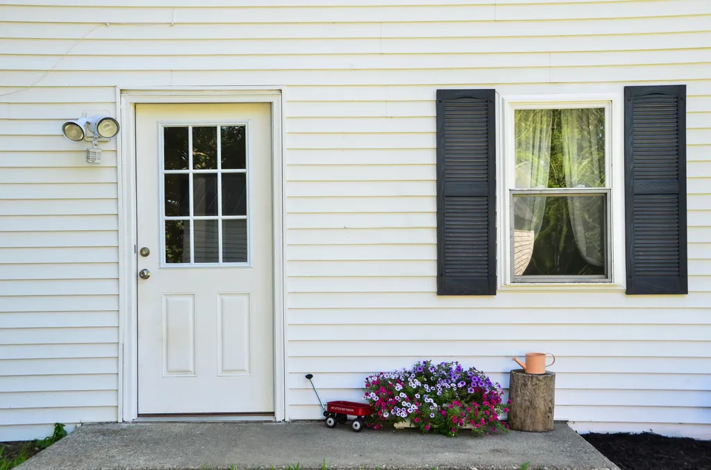 7 Barton Road Jefferson ME 04348