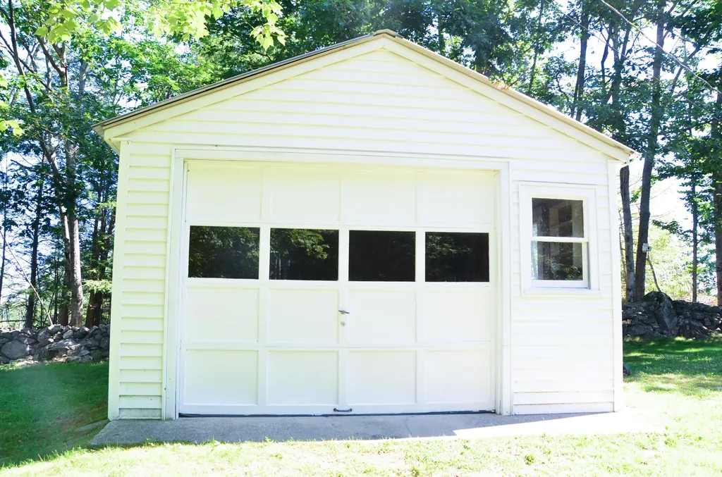 7 Barton Road Jefferson ME 04348