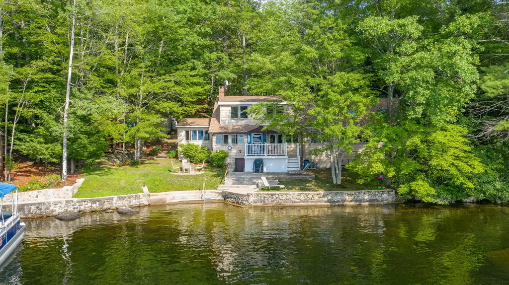 66 Thomas Pond Terrace Road Raymond ME 04071