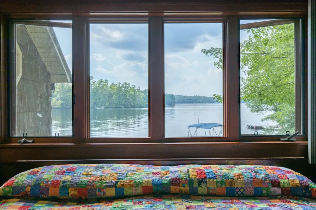 66 Thomas Pond Terrace Road Raymond ME 04071