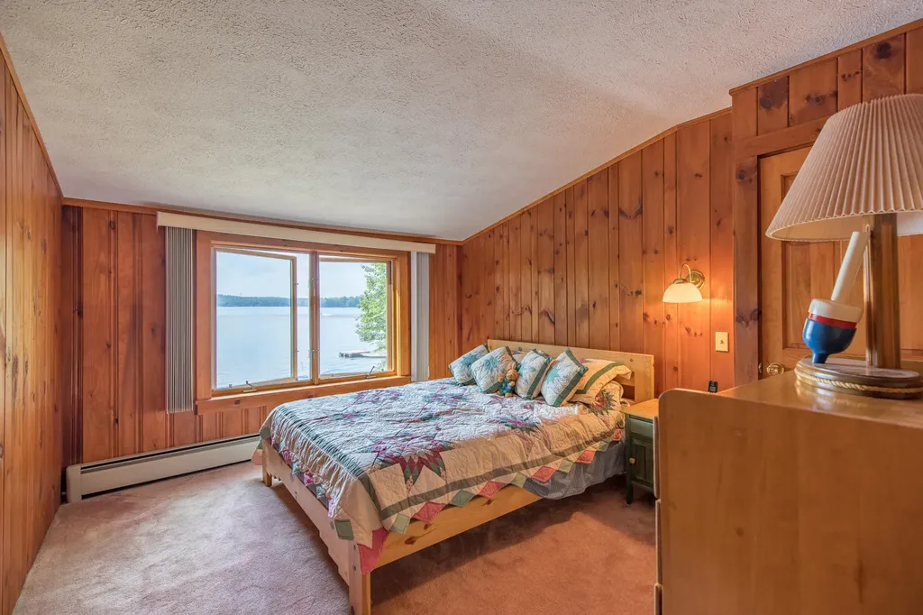 66 Thomas Pond Terrace Road Raymond ME 04071