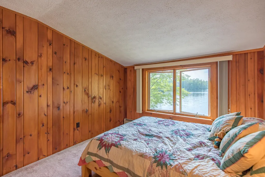 66 Thomas Pond Terrace Road Raymond ME 04071