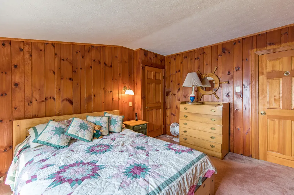66 Thomas Pond Terrace Road Raymond ME 04071