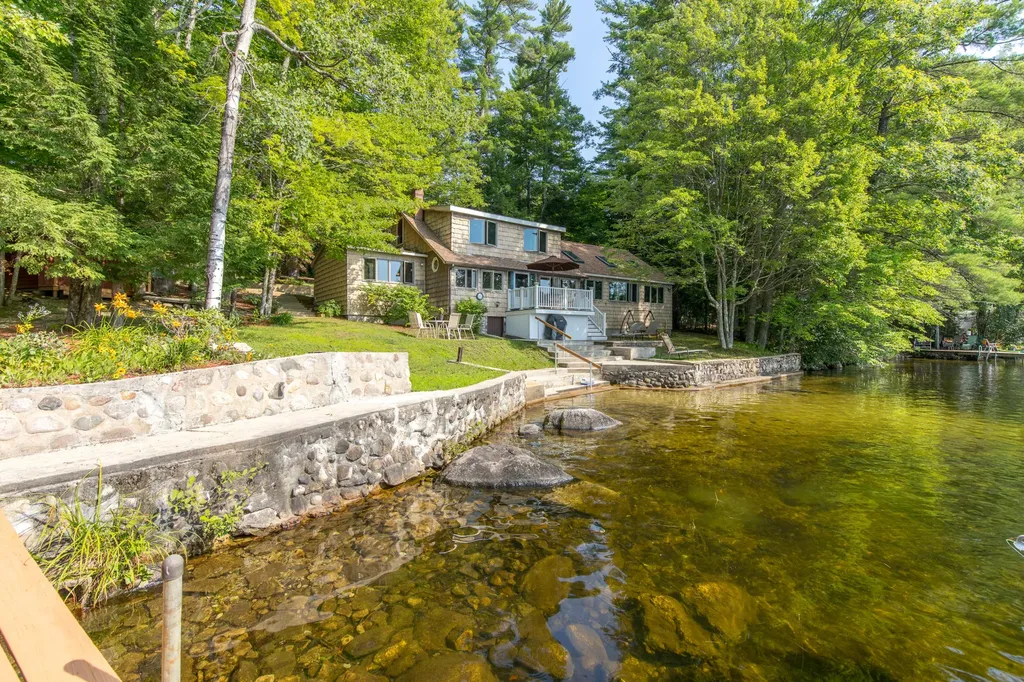 66 Thomas Pond Terrace Road Raymond ME 04071