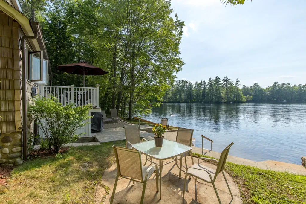 66 Thomas Pond Terrace Road Raymond ME 04071