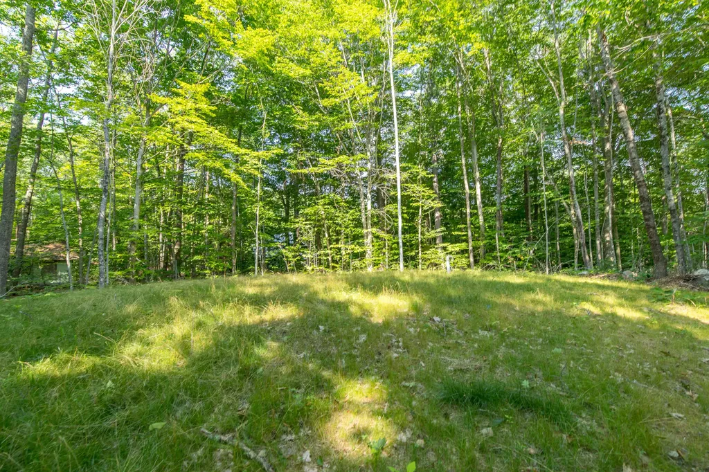 66 Thomas Pond Terrace Road Raymond ME 04071
