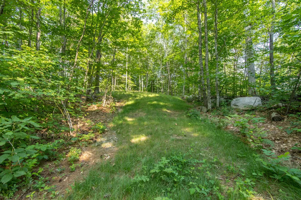66 Thomas Pond Terrace Road Raymond ME 04071