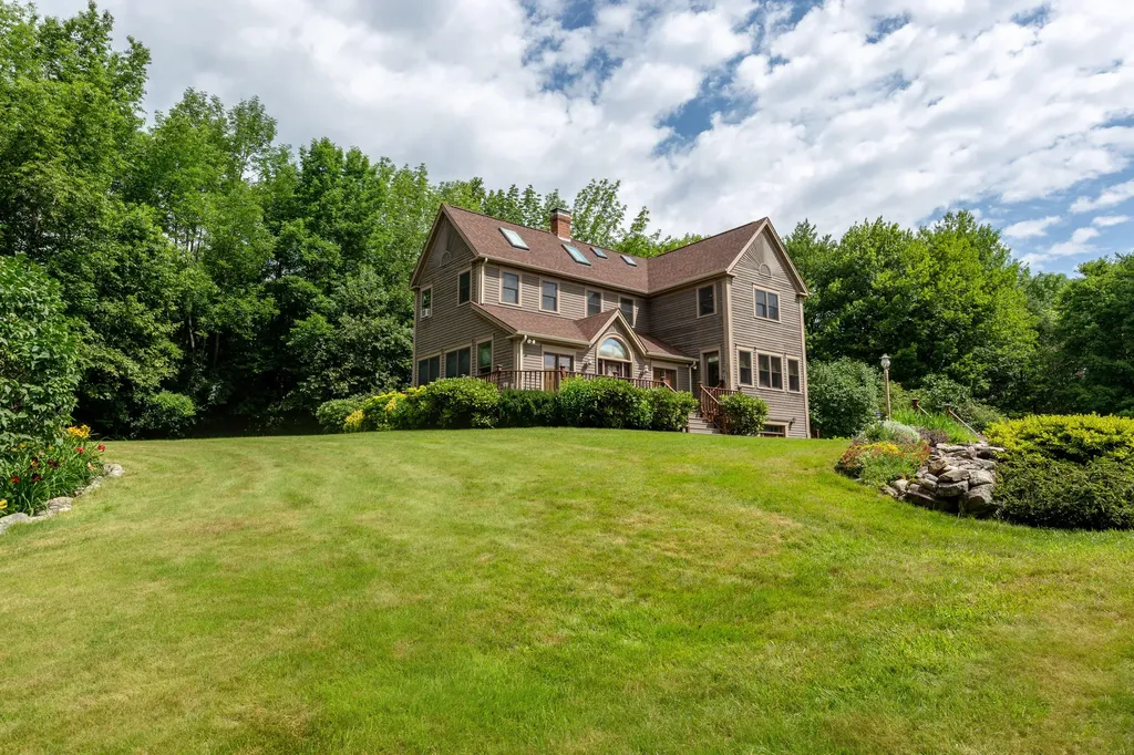 389 Brighton Hill Road Minot ME 04258