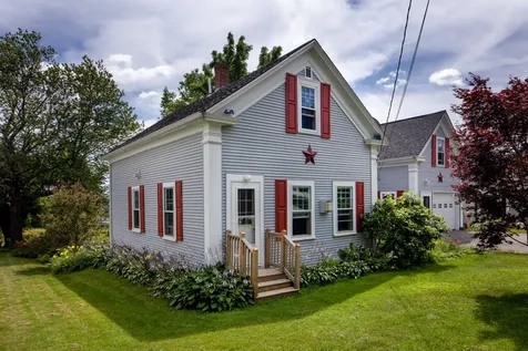 48 Hyler Street Thomaston ME 04861