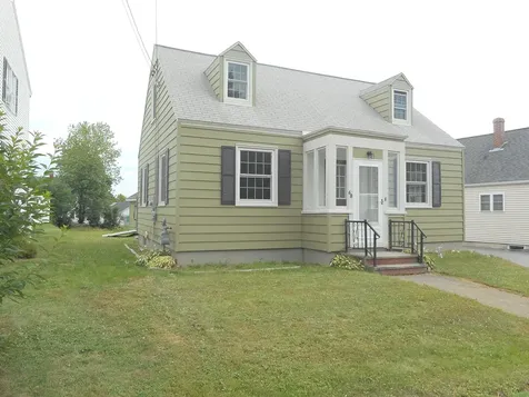 68 Crestmont Road Bangor ME 04401