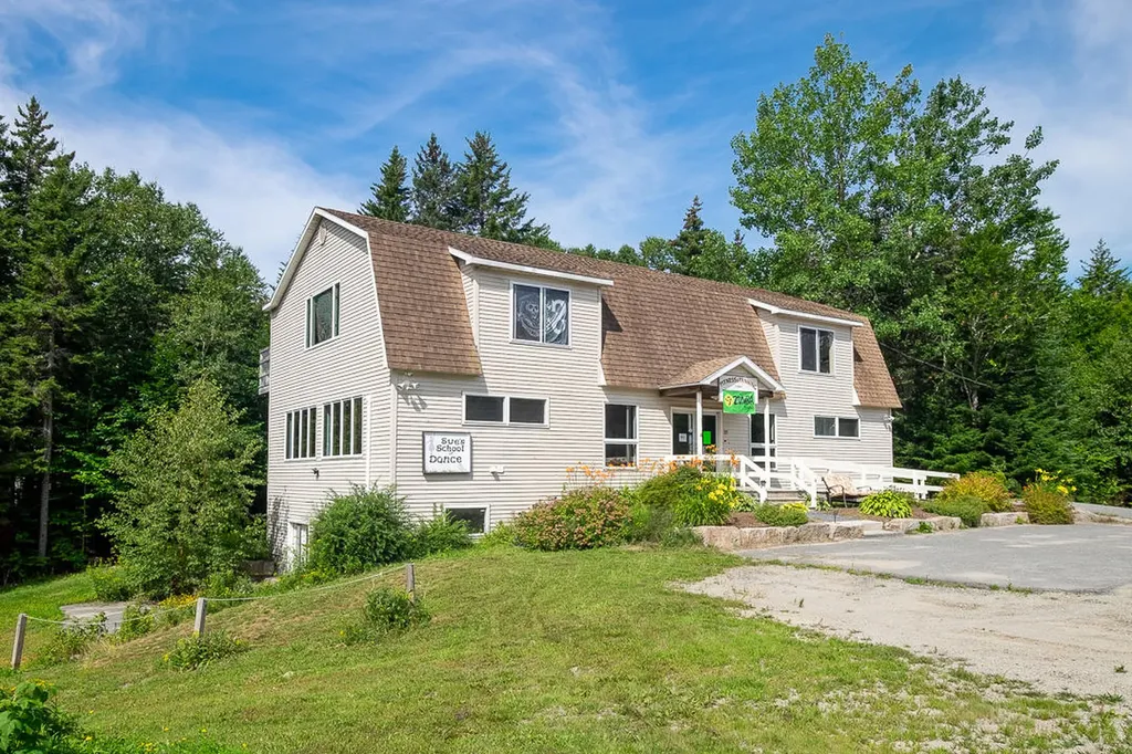 661 Sunset Road Deer Isle ME 04627