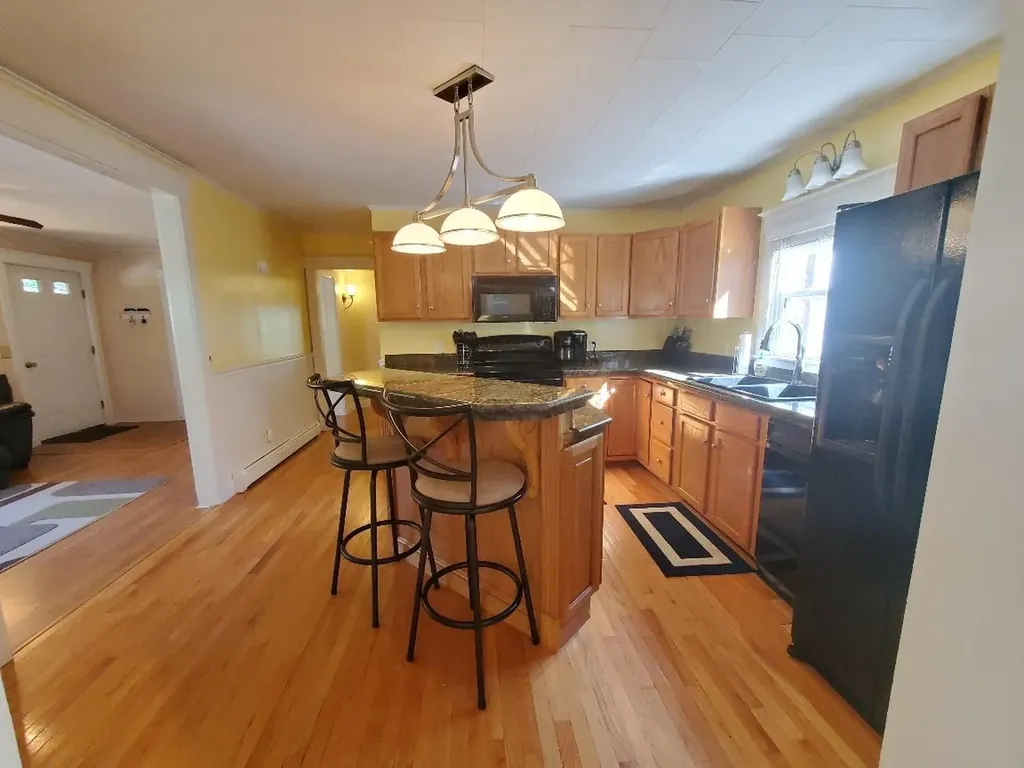 121 Sunset Avenue Farmington ME 04938