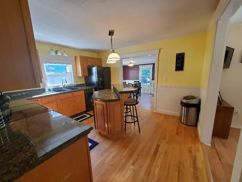 121 Sunset Avenue Farmington ME 04938