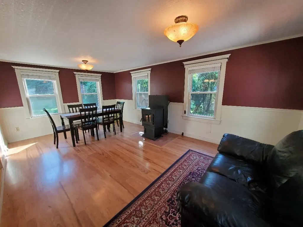 121 Sunset Avenue Farmington ME 04938