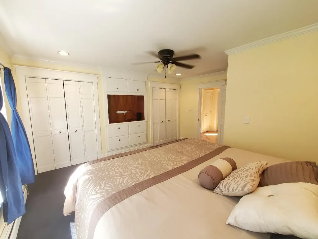 121 Sunset Avenue Farmington ME 04938