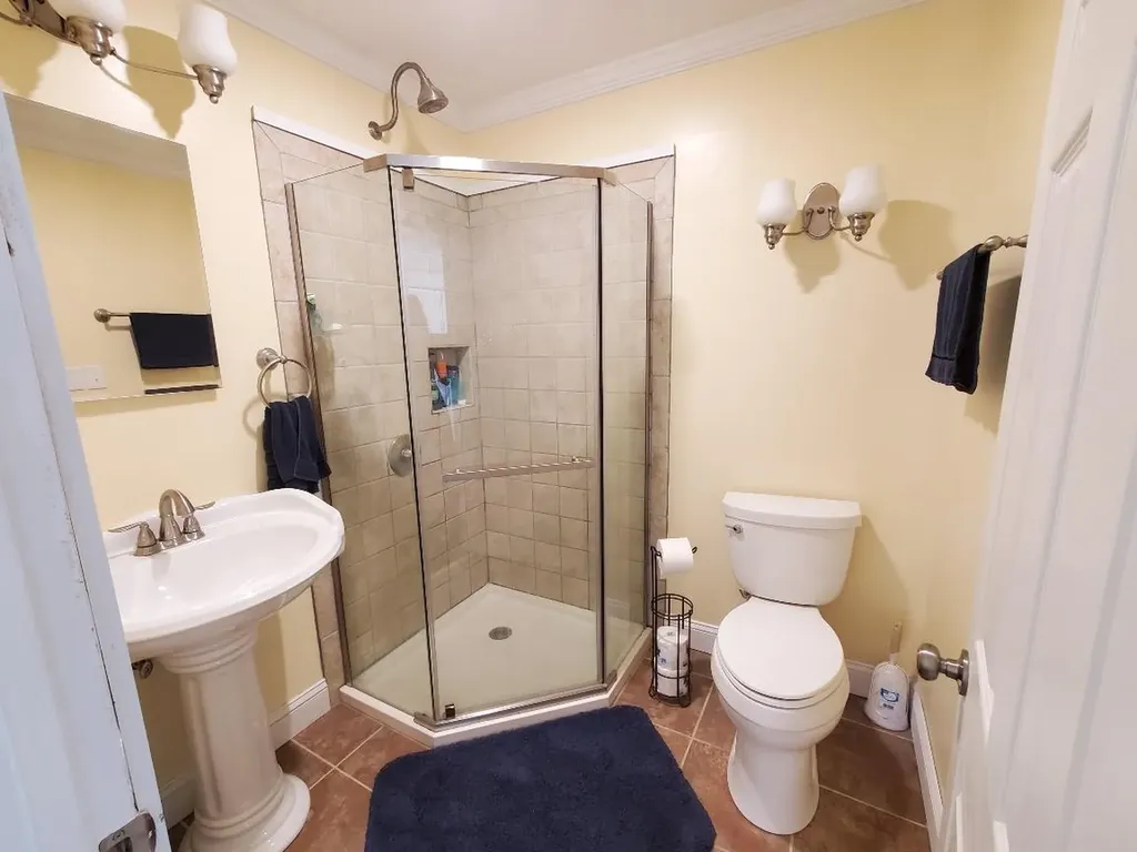 121 Sunset Avenue Farmington ME 04938